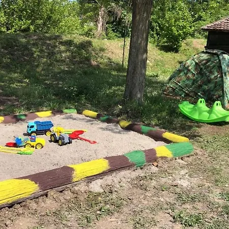 Rodjak Sa Sela *