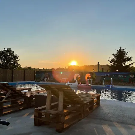 Rodjak Sa Sela Holiday home *