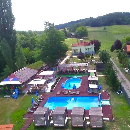 Rodjak Sa Sela Mionica