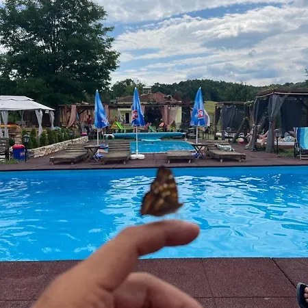 Rodjak Sa Sela Holiday home *