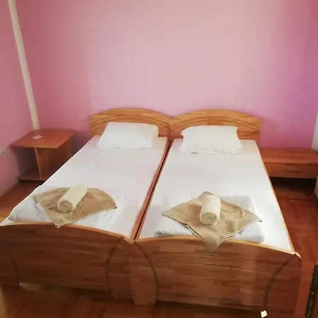 Rodjak Sa Sela Holiday home *