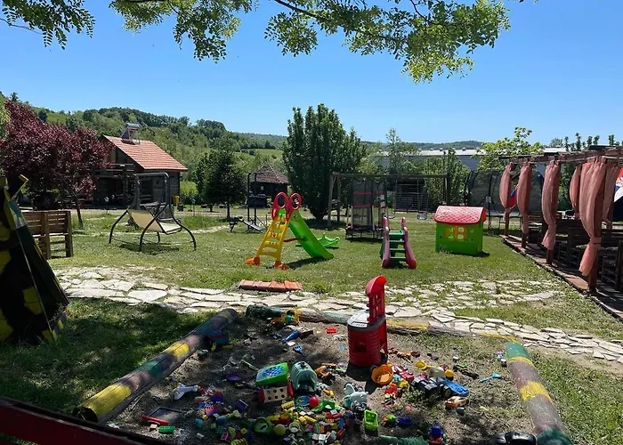 Rodjak Sa Sela Tatil Evi Mionica